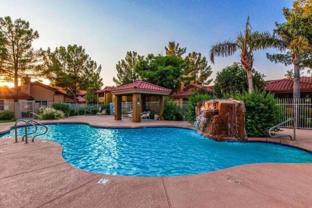 2Br Condo 15 Mins To Downtown Phoenix With Pool & Spa Dış mekan fotoğraf